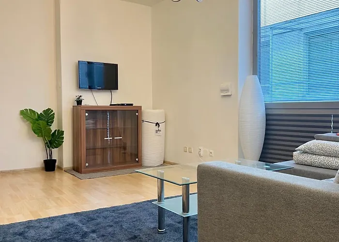 Adm Spacious In Center - Wifi, Coffee, Ac Bratislava